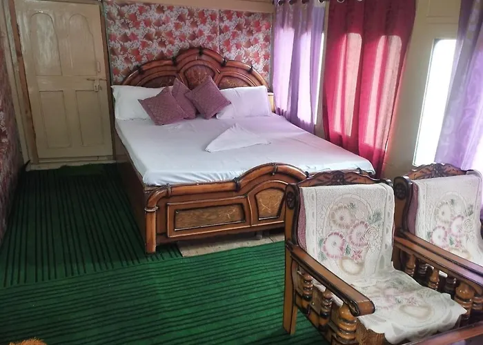 Midway Home Stay